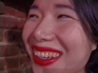 アジアの 女帝 みだら 拷問 a 男子生徒 ととも​​に a 小 軸