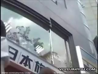 ญี่ปุ่น ผู้หญิงสวย มองใต้กระโปรง กางเกงใน ลอบ videoed